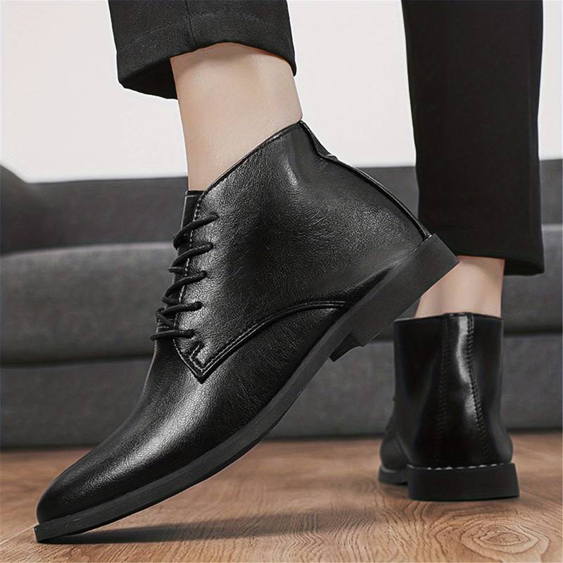 Schlanke Und Elegante Lederschuhe