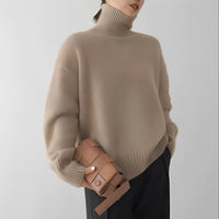 Clementine - Damenpullover mit kuscheligem Rollkragen in Braun