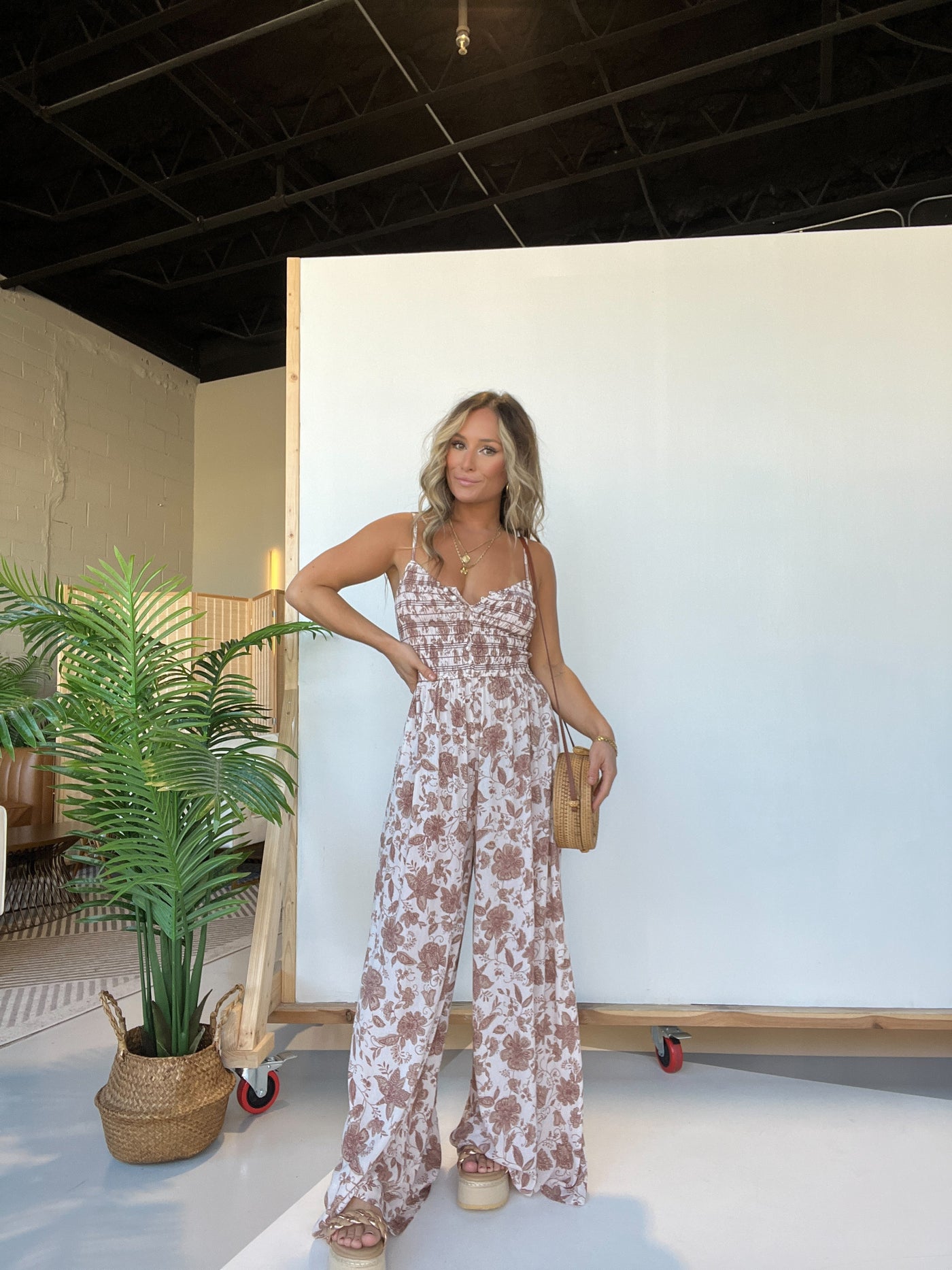 Lorinda | Eleganter Rüschen-Jumpsuit mit Blumenmuster
