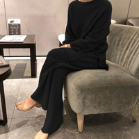 Samantha - Stilvolles Set aus Oberteil und Hose in Schwarz