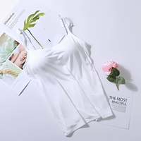 Selena - Elegantes Top mit integriertem BH in Weiß