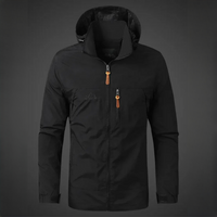 Estefan - Bequeme und wasserdichte Jacke in Schwarz