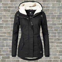 Carmila - Stilvolle und warme Jacke in Schwarz