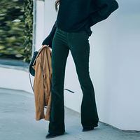 Walker - Elegante Hose mit weitem Bein in Grün
