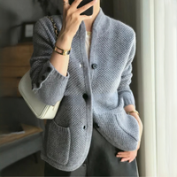 Edda - Elegante und warme Jacke in Grau
