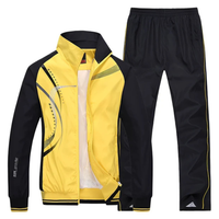 Finn - Bequemes Outfit mit Jacke und Hose in Gelb
