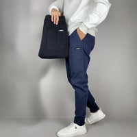 Malik – Stilvolle Freizeithose in Blau