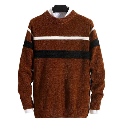 Gestrickter Pullover mit Kontraststreifen