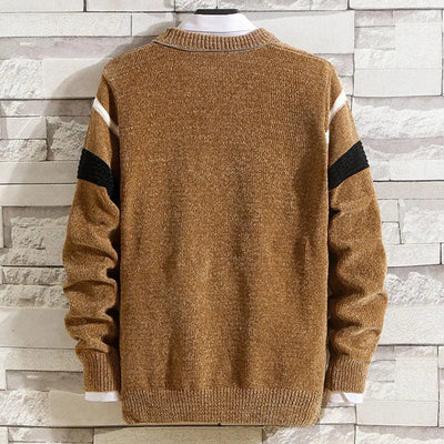 Gestrickter Pullover mit Kontraststreifen