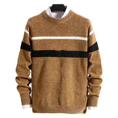 Gestrickter Pullover mit Kontraststreifen