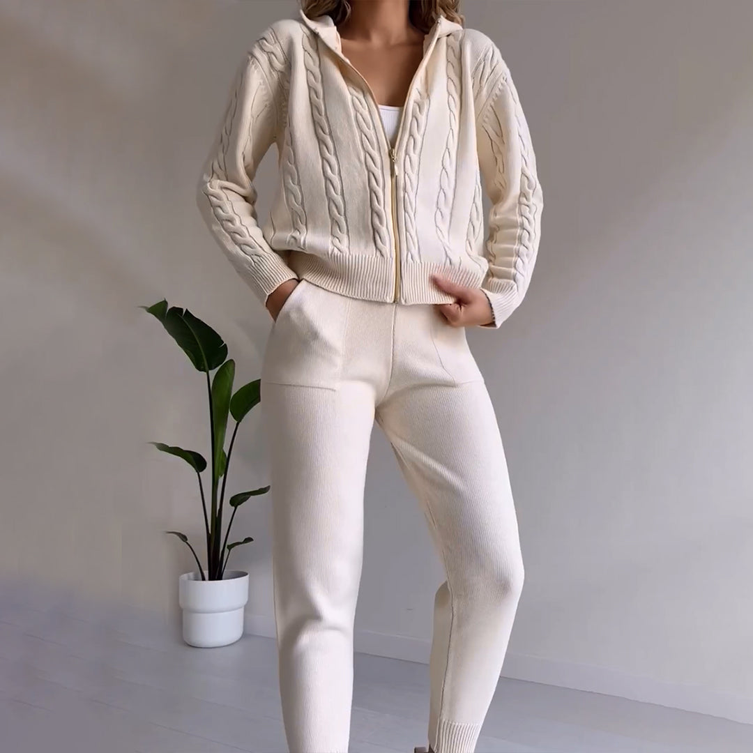 Stilvolles MANAHIL - Schickes Freizeitwesten- und Hosen-Ensemble