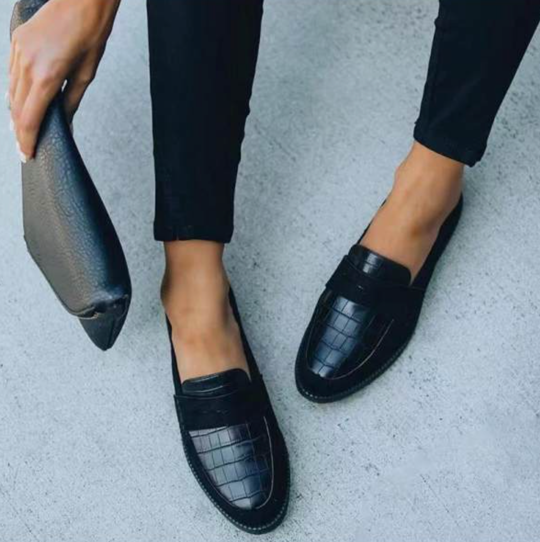 Damen Sommer Loafer in Schwarz mit Schlupfdesign