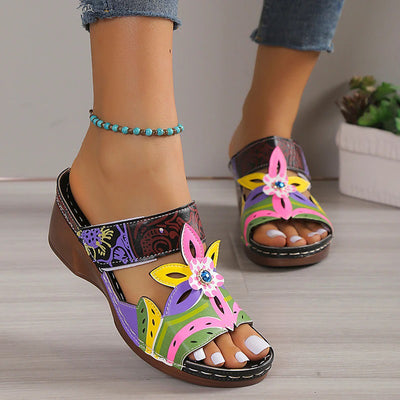 Kamari - Lebendige Sommersandalen für stilvolle Tage