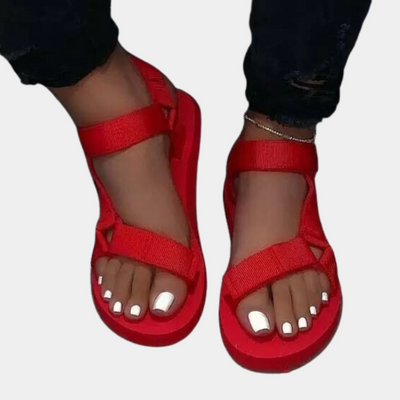 Lebendige Colour-Block-Damensandalen für einen stilvollen Look