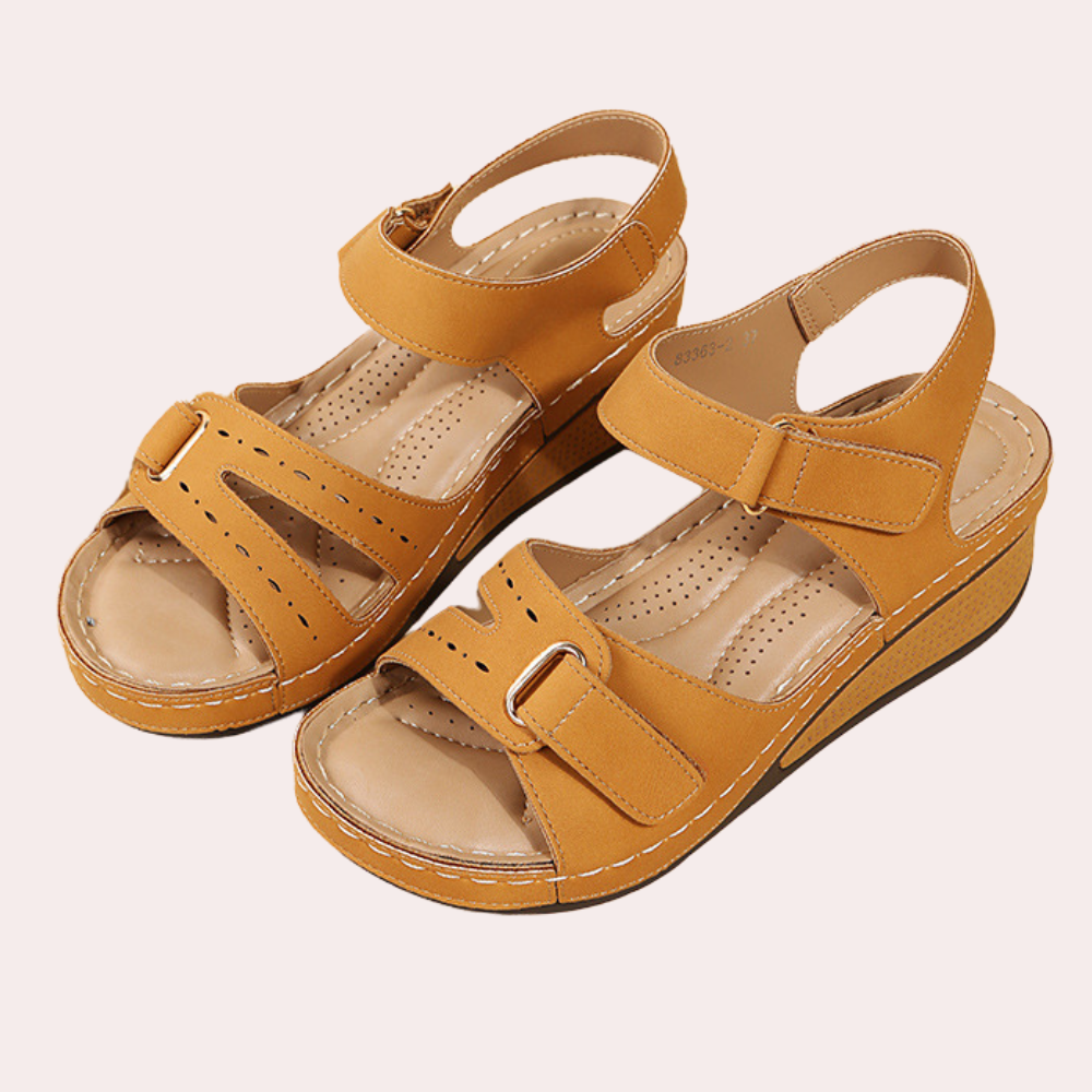 Stylische Sommersandalen für Frauen