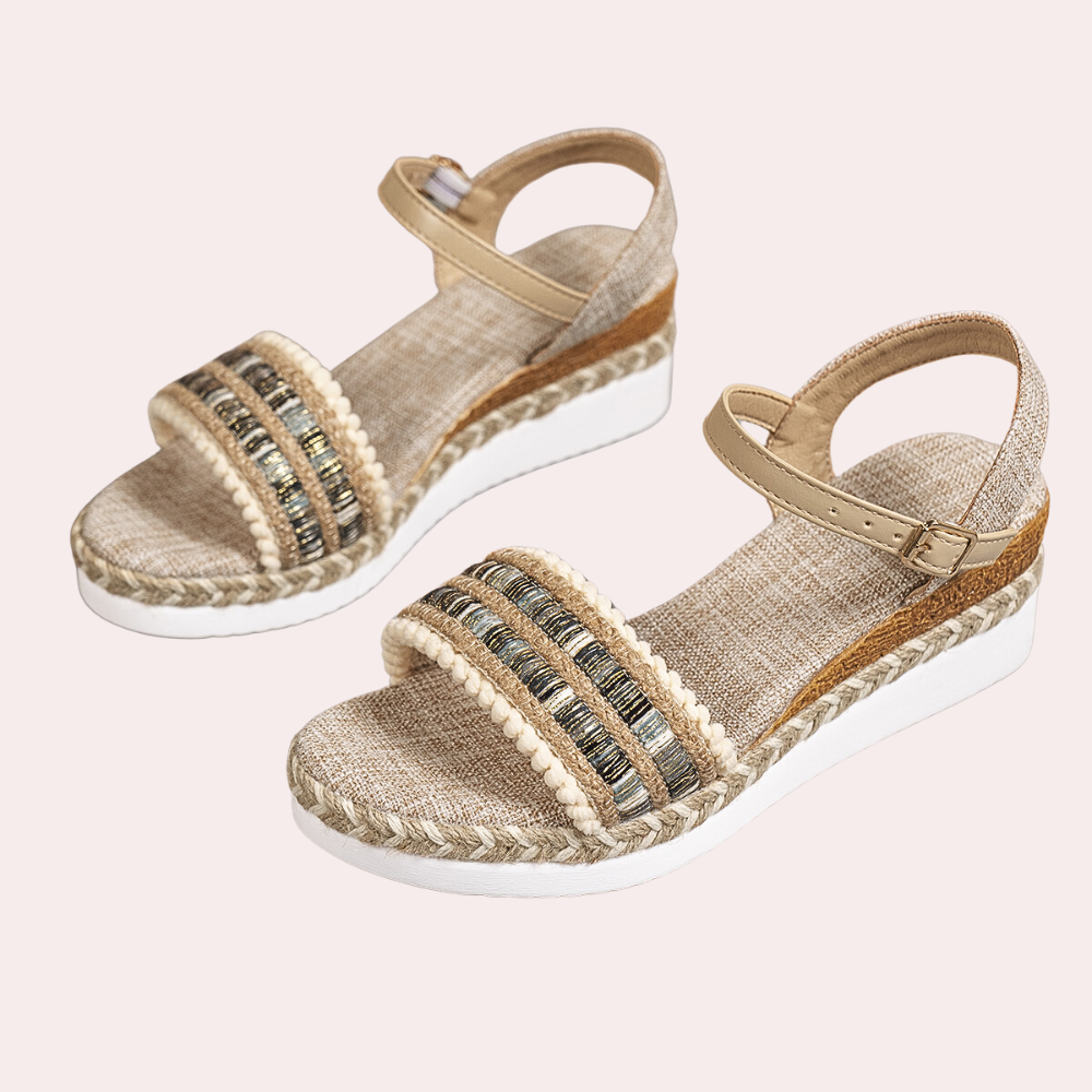 Stylische Sommer-Damensandalen mit elegantem Keilabsatz
