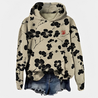 Emelyn - Damen Hoodie mit Blumen-Akzent in Schwarz