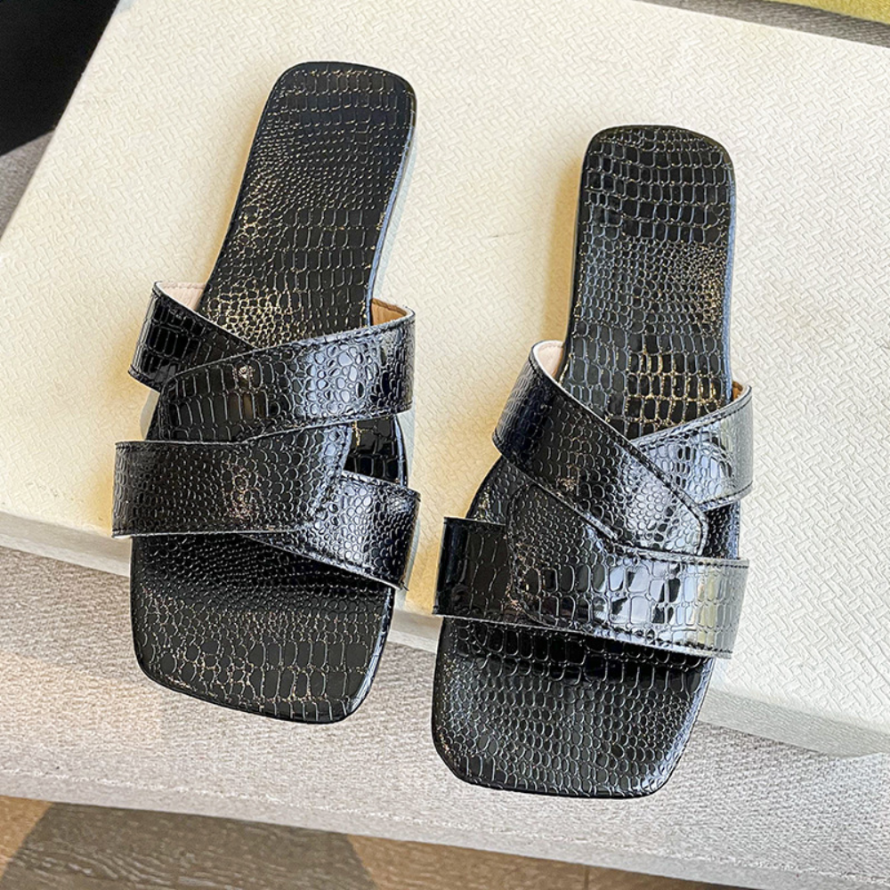 Modische Frauenhausschuhe für Teenager