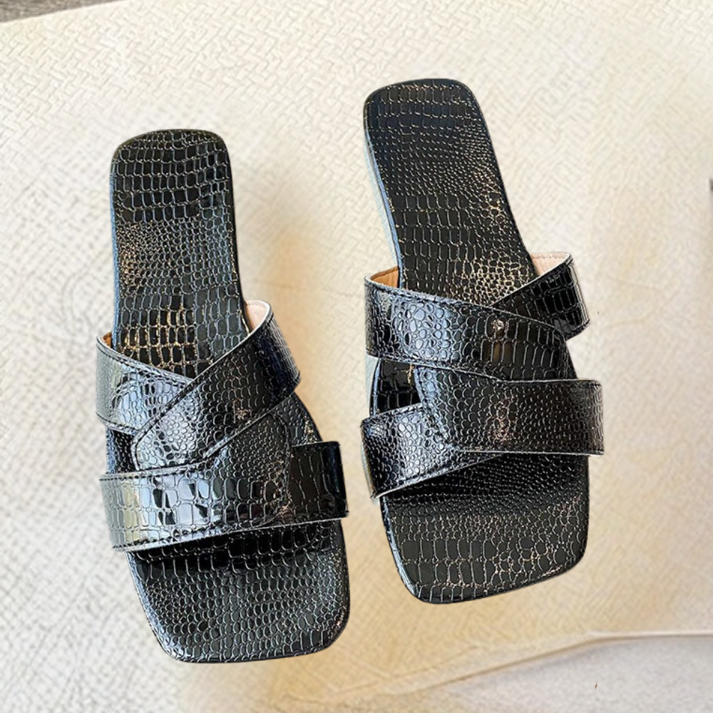 Modische Frauenhausschuhe für Teenager