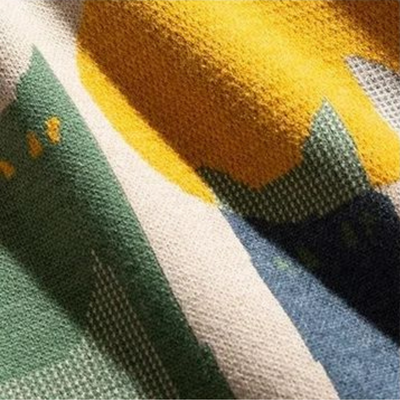 Erin - Trendiger Damenpullover mit niedlichem Katzenprint