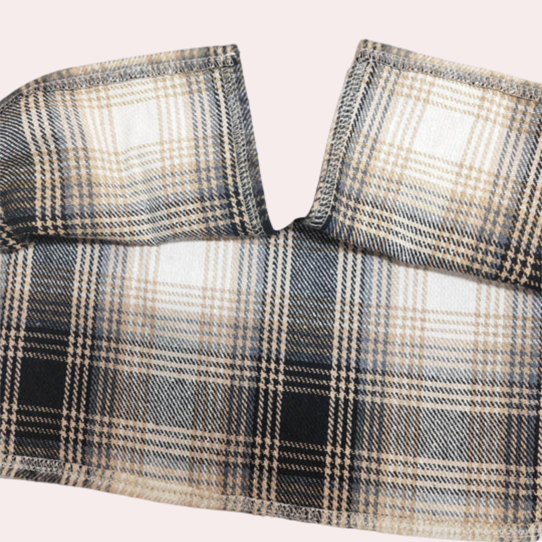 April - Stylischer Langarmpullover mit schickem Patchwork-Design