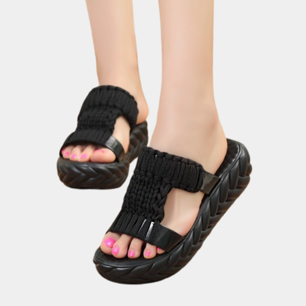 Lia - Stylische geflochtene Sandalen für eine unvergessliche Sommerzeit