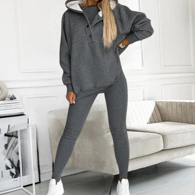 Nia - Elegantes Damenoutfit für stilbewusste Frauen