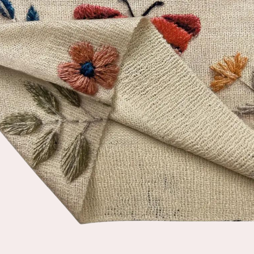 Amira - Stylischer Pullover für Frauen