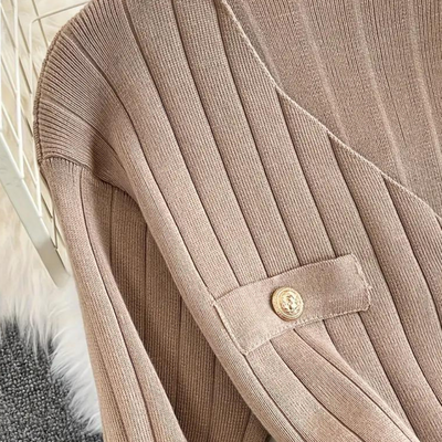 Elene - Schickes Damen-Strick-Ensemble