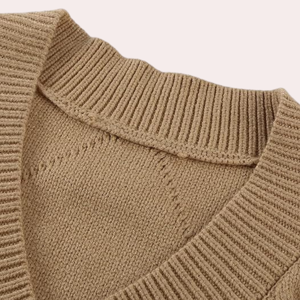 Carlotta - Stilvolle Damenstrickjacke für einen zeitlosen Look