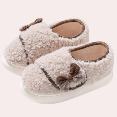 NEDELYA - Schimmernde Damen-Hallenschuhe für einen stilvollen Look