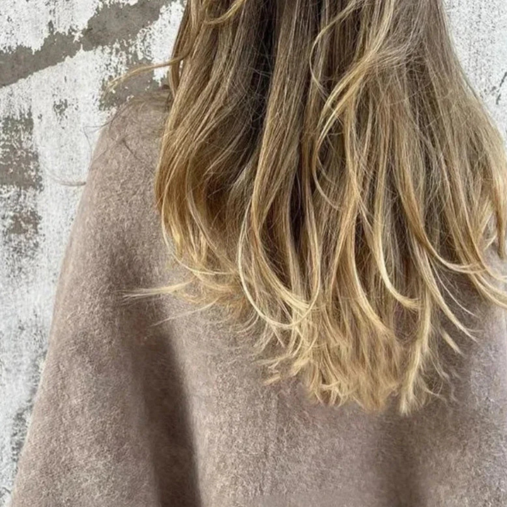 ALICE - Elegante Damenstrickjacke für einen modischen Look