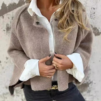 ALICE - Elegante Damenstrickjacke für einen modischen Look
