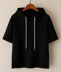 Lila | Oversized Kurzarm Kapuzenhoodie in Schwarz