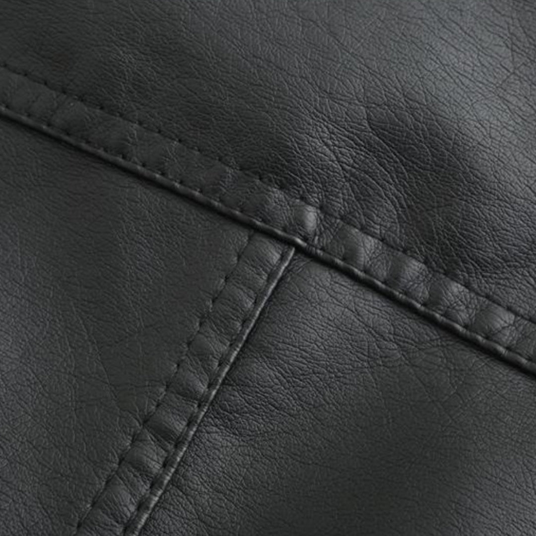 Lässige, biker-inspirierte vegane Lederjacke mit Reissverschlussdetails für Damen | Ideal für den Winter