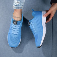 Bequeme Damensneaker mit atmungsaktivem Design in Hellblau