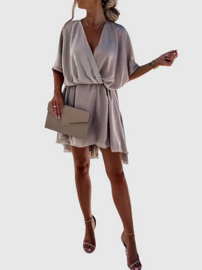 Laris – Kurzkleid aus Seide im Cross-Design