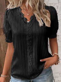Edeltraud | Damen Kurzarm Bluse V-Ausschnitt Spitze Elegant Feminin Sommer in Schwarz