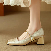 Hildegard | Damen Mary Jane Pumps Eckig Floral Elegant Feminin Modern in Beige