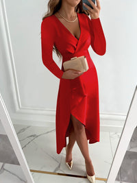 Lorraine | Damen Midikleid V-Ausschnitt Schlitz Tailliert Elegant Modern in Rot