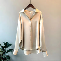 Dorothy - Satin Oversized Langarm-Hemd mit Knopfleiste in Beige