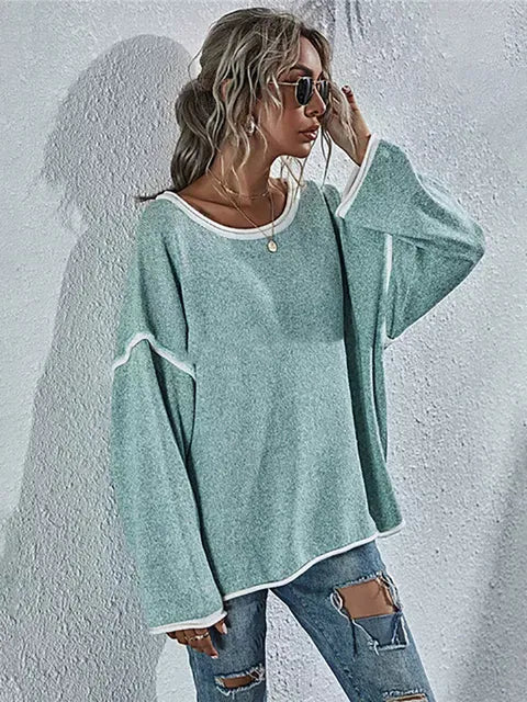 Strickpullover mit übergroßem Rundhalsausschnitt und Kontrastbesatz