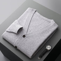 Lucian – Die stilvolle & vielseitige Herren-Strickjacke in Grau