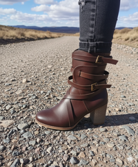 Damen Stiefeletten mit Schnallenriemen in Kaffee