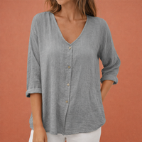 V-Ausschnitt Damen T-Shirt mit Knopfverschluss und Dreiviertelärmeln | Ylena in Grau