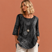 Oversized Sommeroberteil mit buntem Druck für Damen | Noëlle in Grau