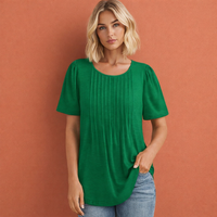 Damen Sommer Top mit Rundhalsausschnitt und Faltendetails | Marlijn in Grün