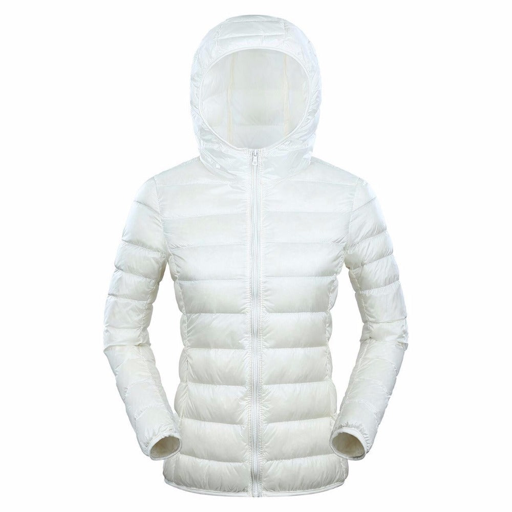 Tuana - Ultraleichte Daunen-Winterjacke mit Kapuze für Frauen