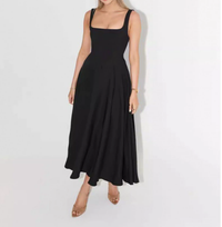 HARPER - Midi-Kleid mit quadratischem Ausschnitt und schmalen Trägern in Schwarz