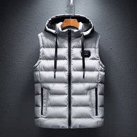 GRIFFINE – Ärmelose Outdoor-Jacke in Weiß